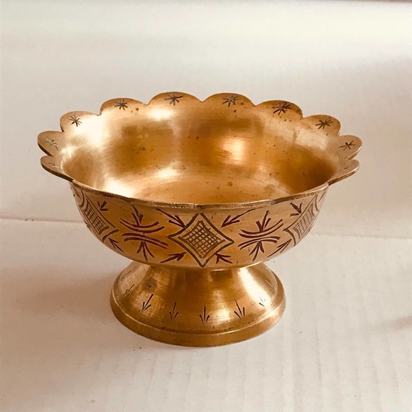 Brass Ornate 6" Bowl on a 4" Pedestal - Picture 1 of 5